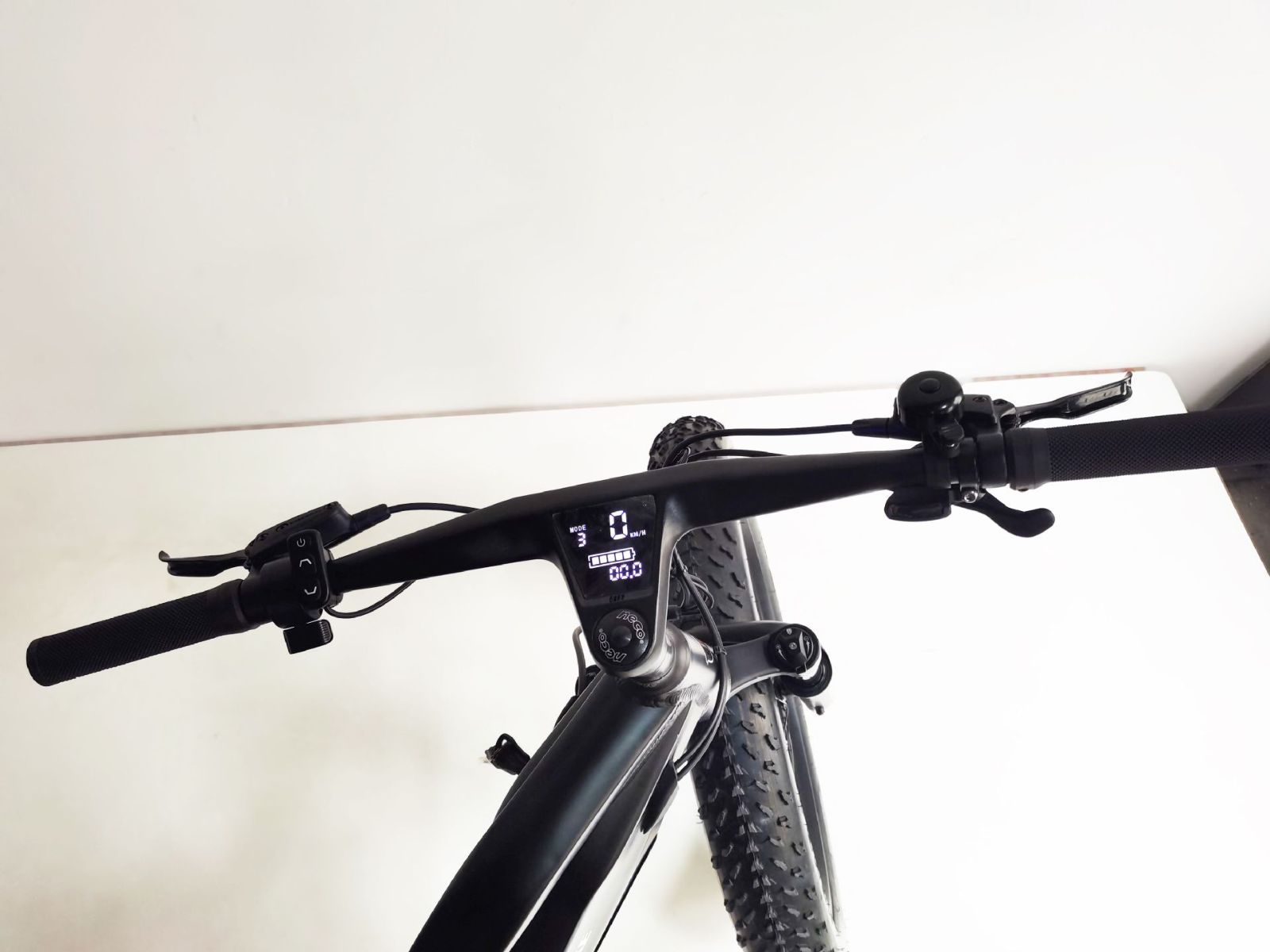 HILAND 電動クロスバイク 27.5インチ 変速 電動自転車 アシスト HILAND