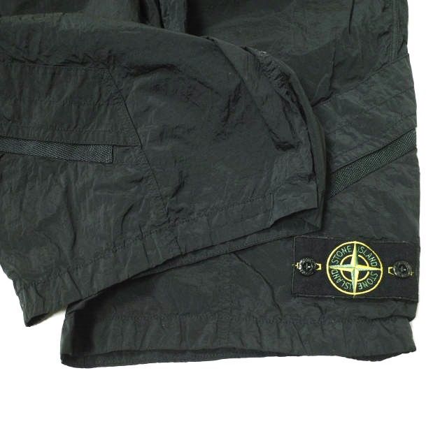 STONE ISLAND ストーンアイランド 24SS ナイロンメタル バミューダ