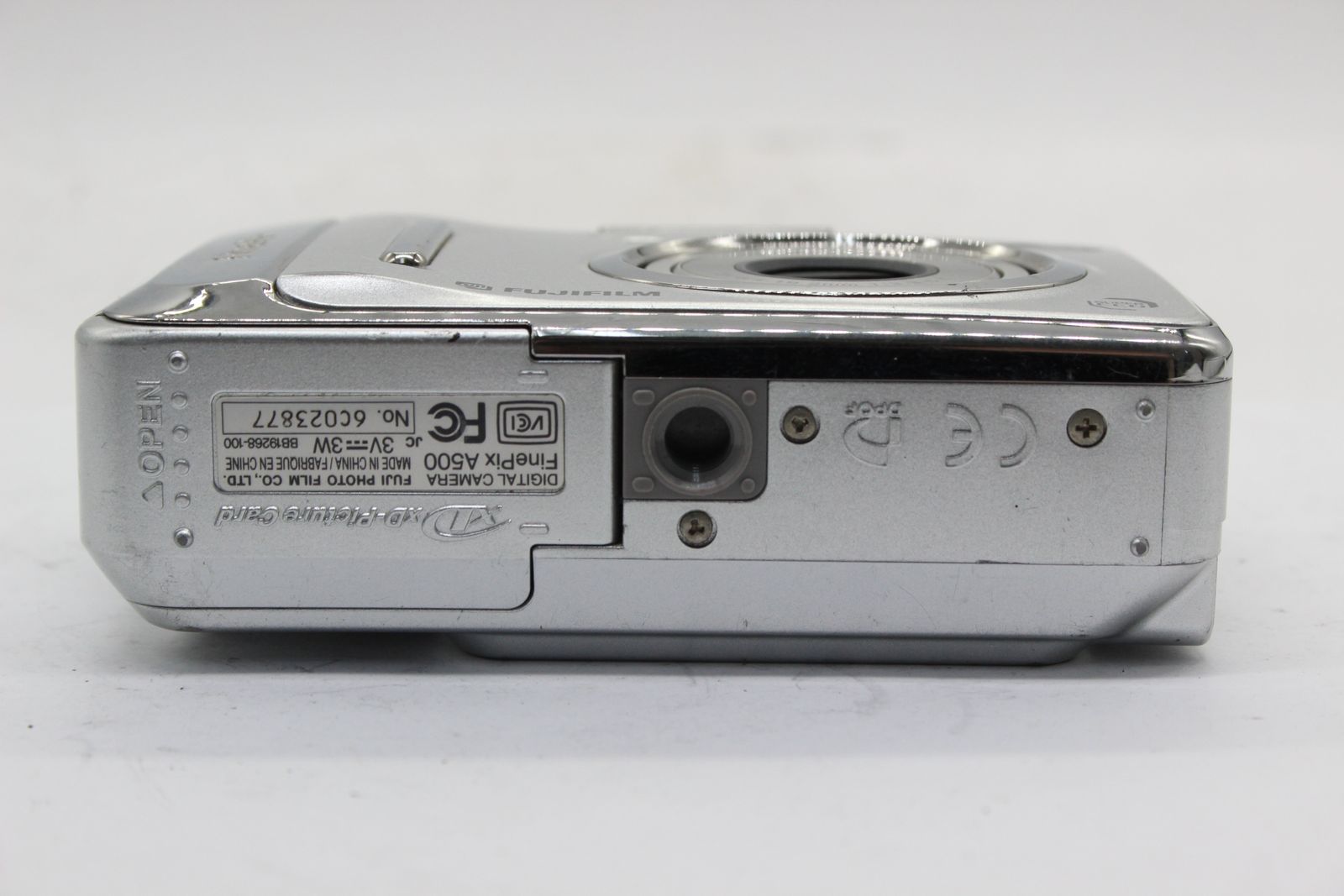 返品保証】 【便利な単三電池で使用可】フジフィルム Fujifilm Finepix