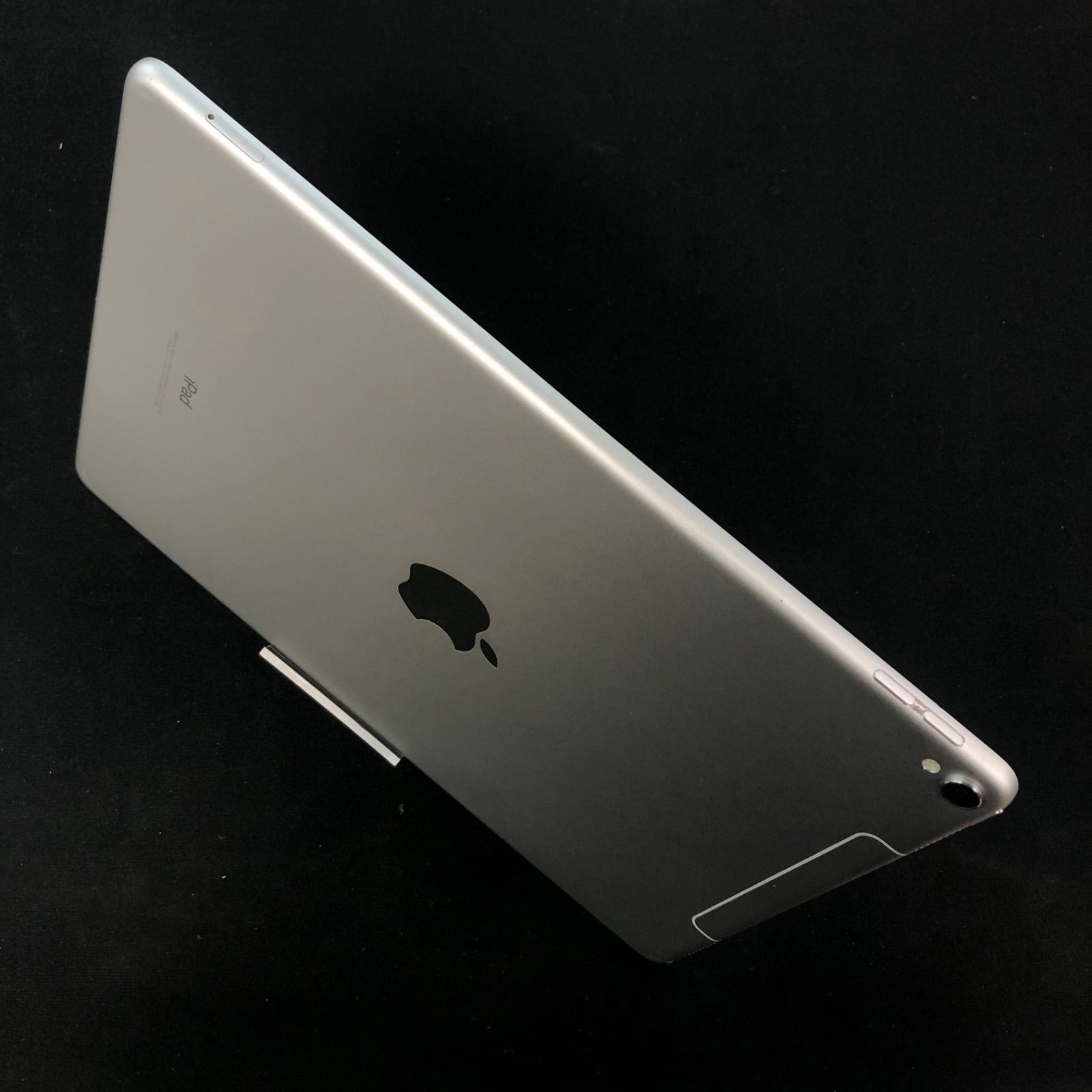 訳あり品】iPad Pro 10.5 インチ docomo 64GB Wifi+Cellular シルバー