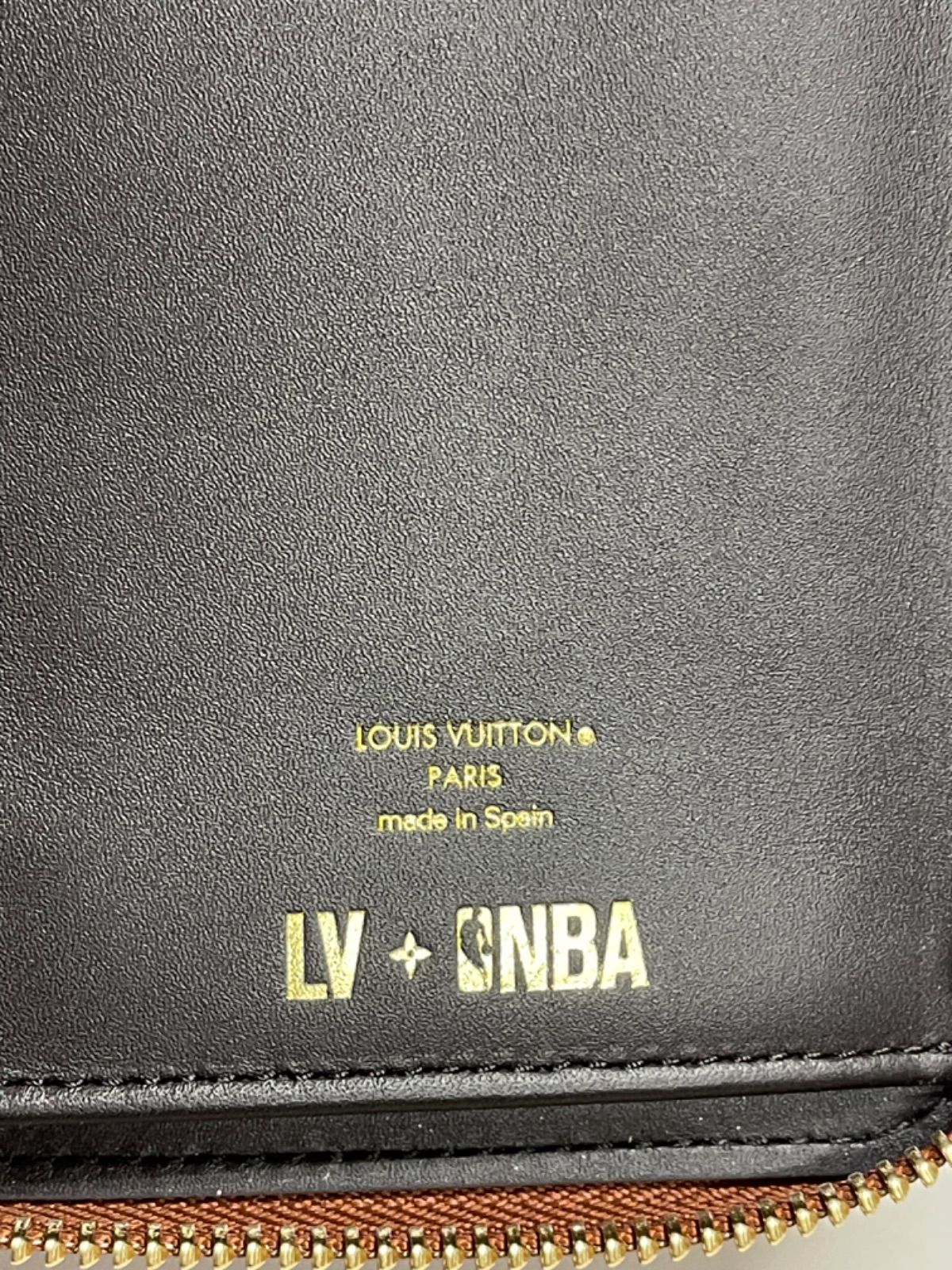 LOUIS VUITTON】ルイヴィトン『LV×NBA ジッピーウォレット ヴェル