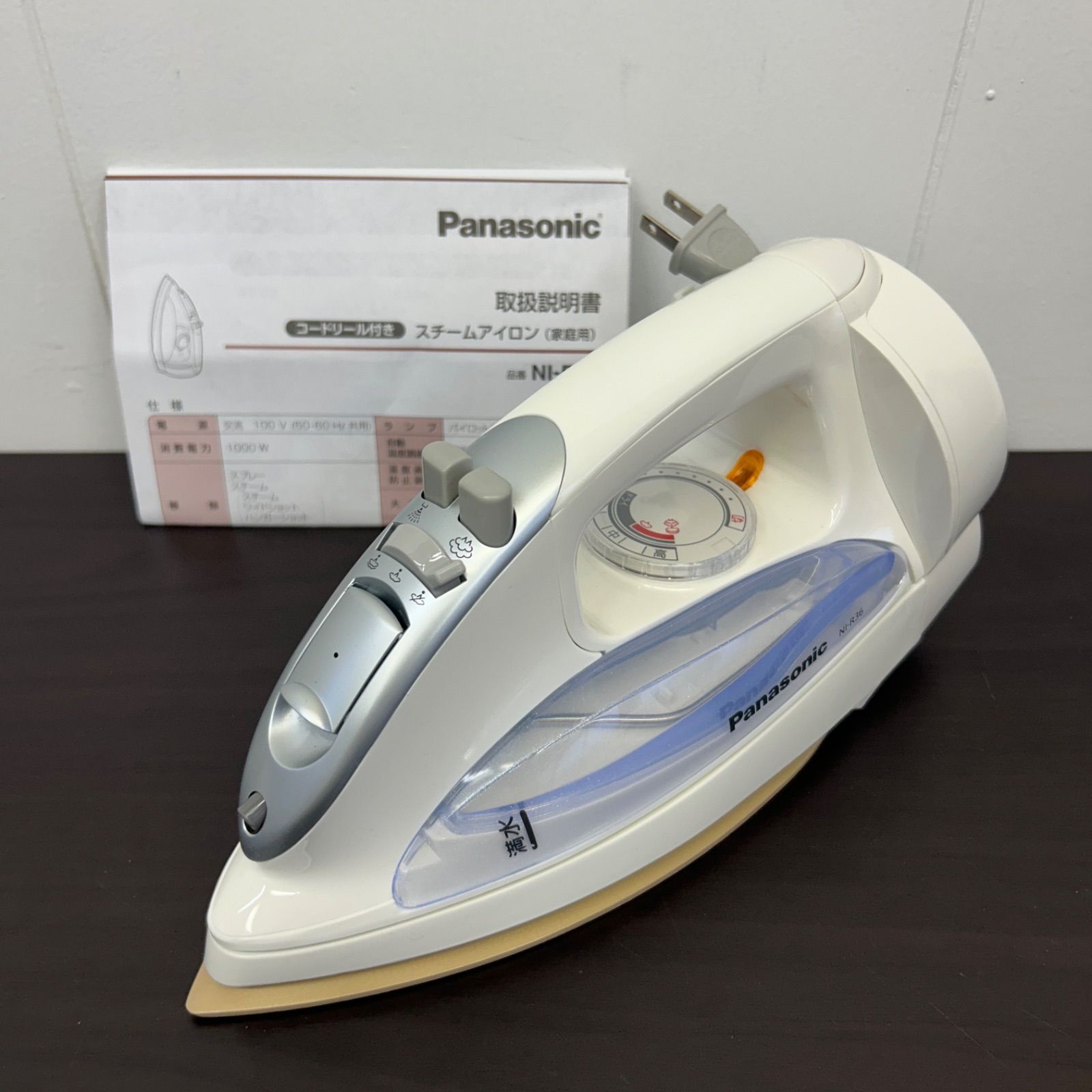 【ほぼ未使用品】Panasonic パナソニック コードリール式スチームアイロン シルバー NI-R36-S 2018年 100V 即日発送