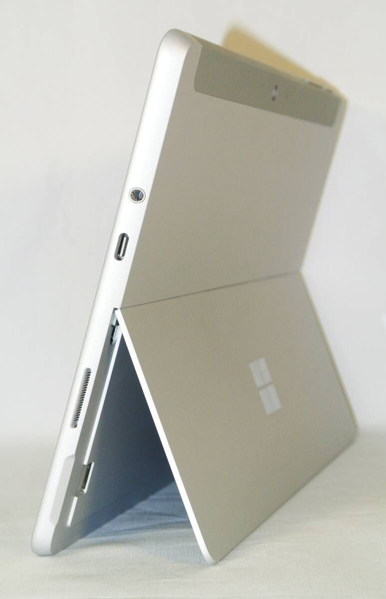 Surface Go 3 8WD-00016[プラチナ][8VA-00015の展示モデル] Pentium