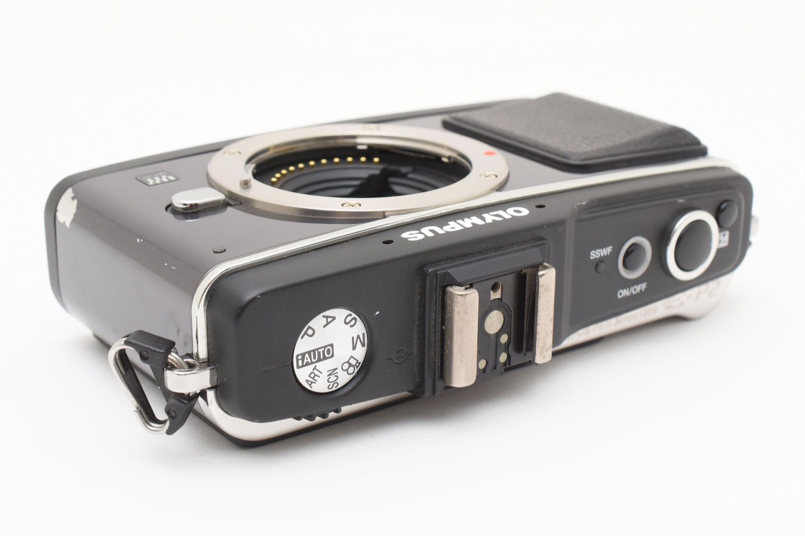 ☆シャッター回数:1361回!!☆ OLYMPUS オリンパス PEN E-P2 ボディ