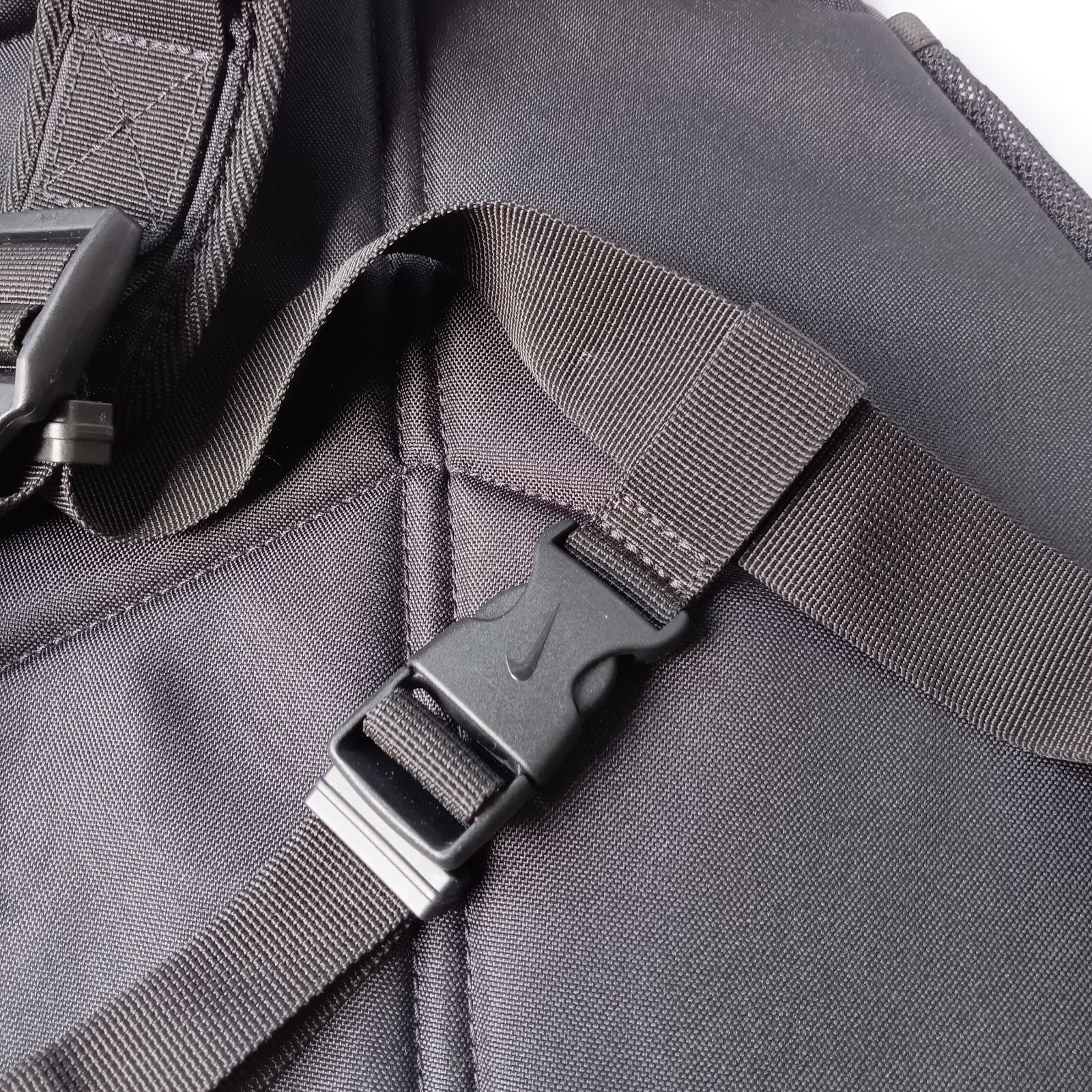 NIKE maruem ボディバッグ　スリングバッグ　y2k テック　銀タグ 美品✨ナイキ ワンショルダーバッグ maruem スリングバッグ