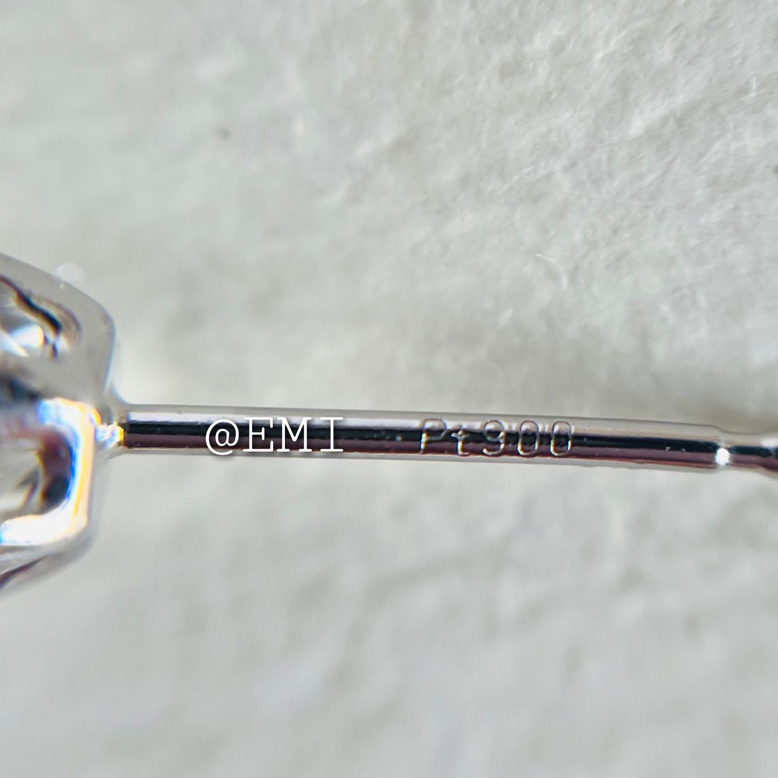 Pt900 モアッサナイトダイヤモンド H&C 0.90カラット ピアス DIAMOND