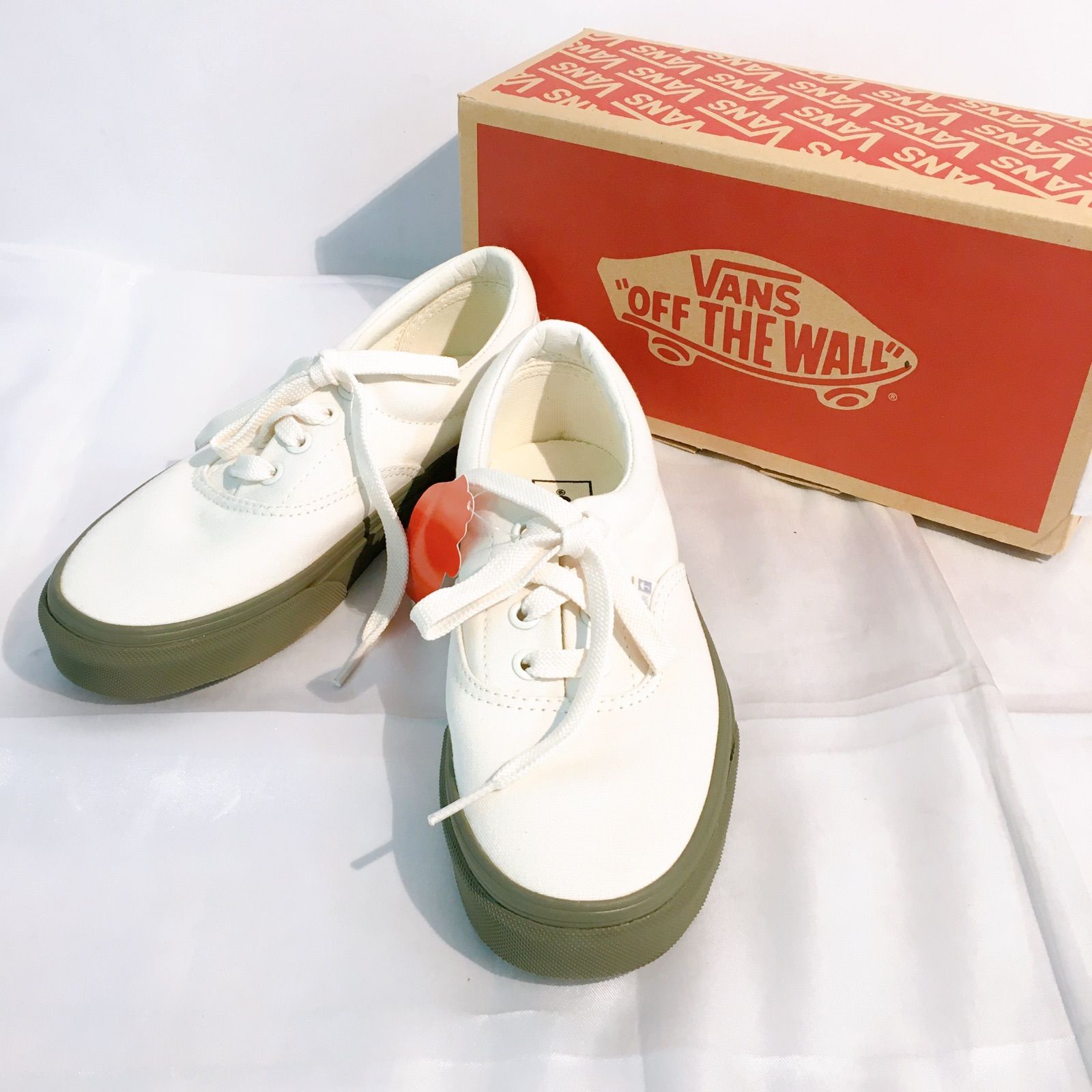 VANS スニーカー22.5cm