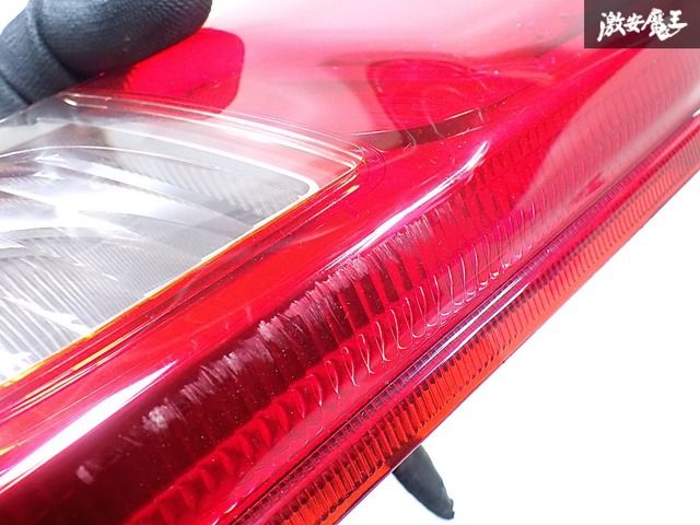 LA100S ムーヴ純正 LED左右テールランプ KOITO 220-51059 ☆点灯OK☆ ダイハツ 純正 LA100S LA110S ムーヴ ムーブ LED