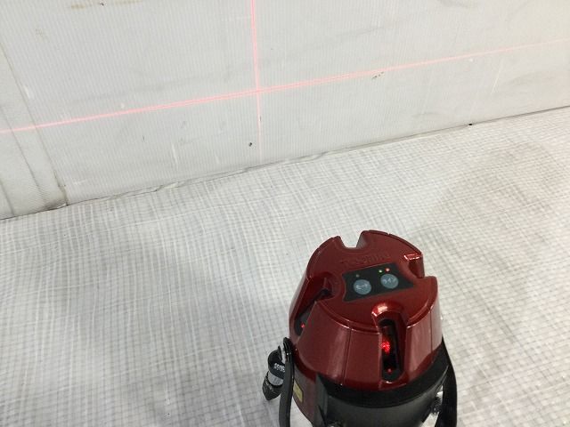 レーザー墨出し器