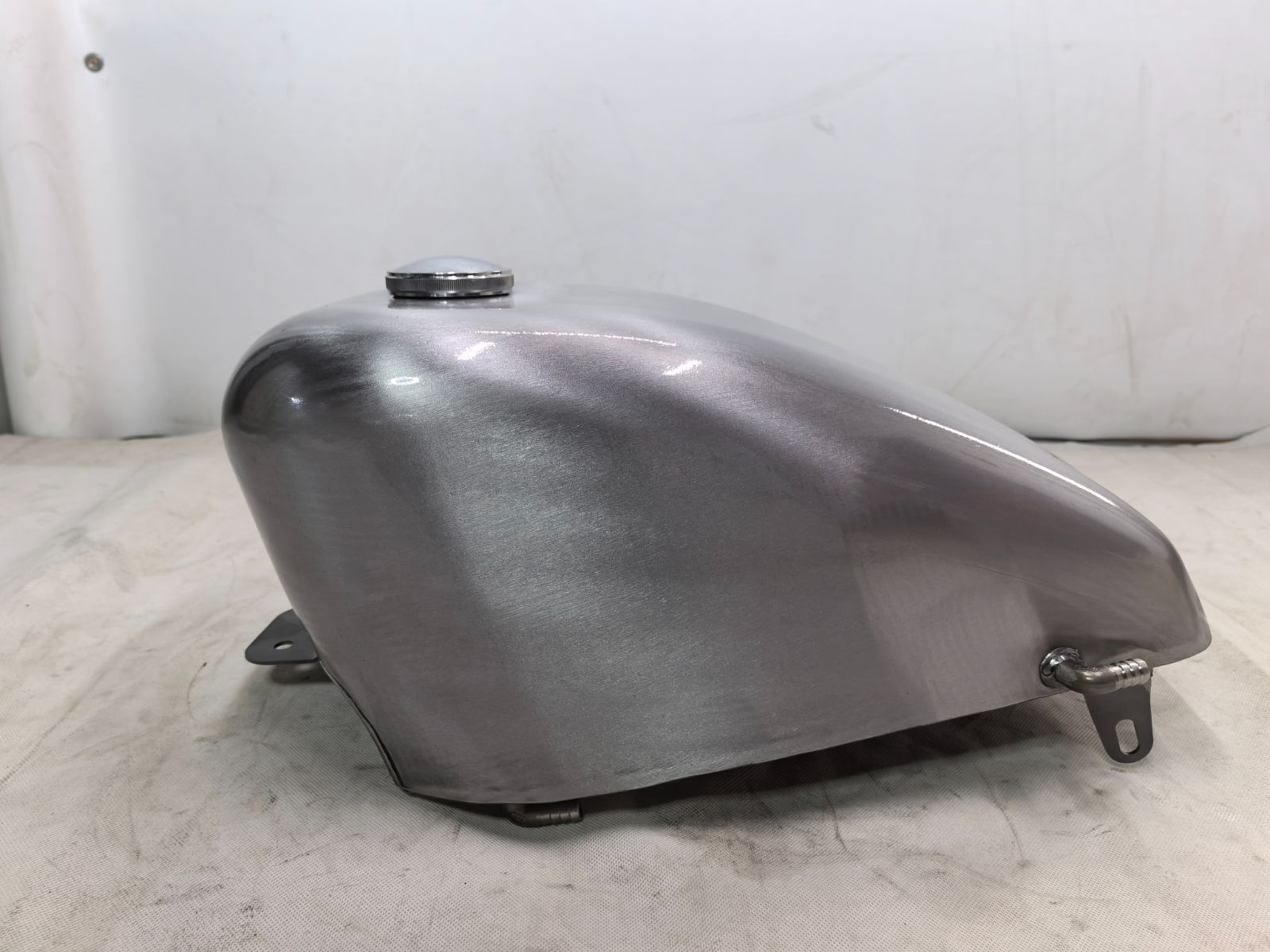 T-117FI　１０L　ヤマハ　ドラッグスター４００　インジェクション仕様　　YAMAHA　DRAGSTAR400 10L　 ボルトオン　スポタン　タンク製作工房