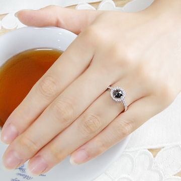 K18WGブラックダイヤモンドリング0.75ct〜ダイヤモンド0.25ct - メルカリ