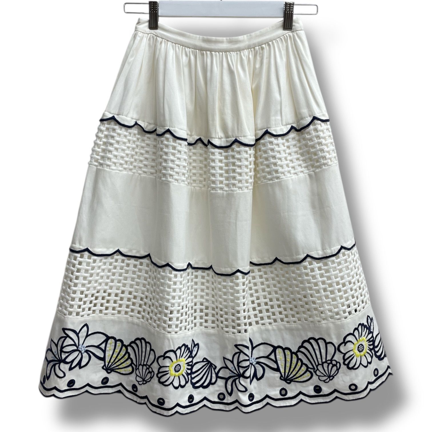 新品 タグ付 未使用 Chesty チェスティ 刺繍スカート フレアスカート