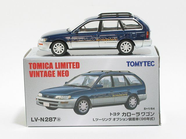 トヨタ カローラワゴン Lツーリング オプション装着車（青／銀