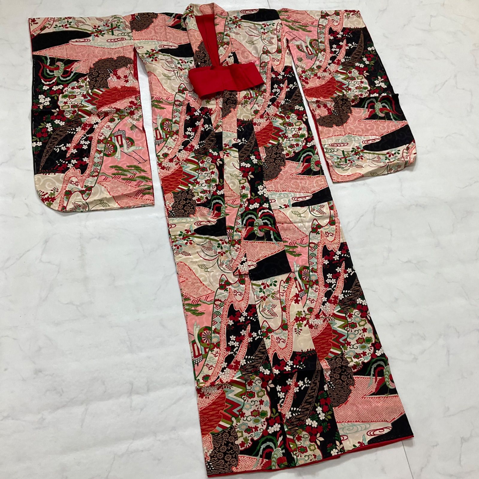 ◆kimono one◆7歳くらい用◆ ◆アンティーク子供着物◆綸子正絹◆七五三◆裄58肩丈142◆七五三お詣り女の子着物こどものひお正月卒業式十三詣り◆G313