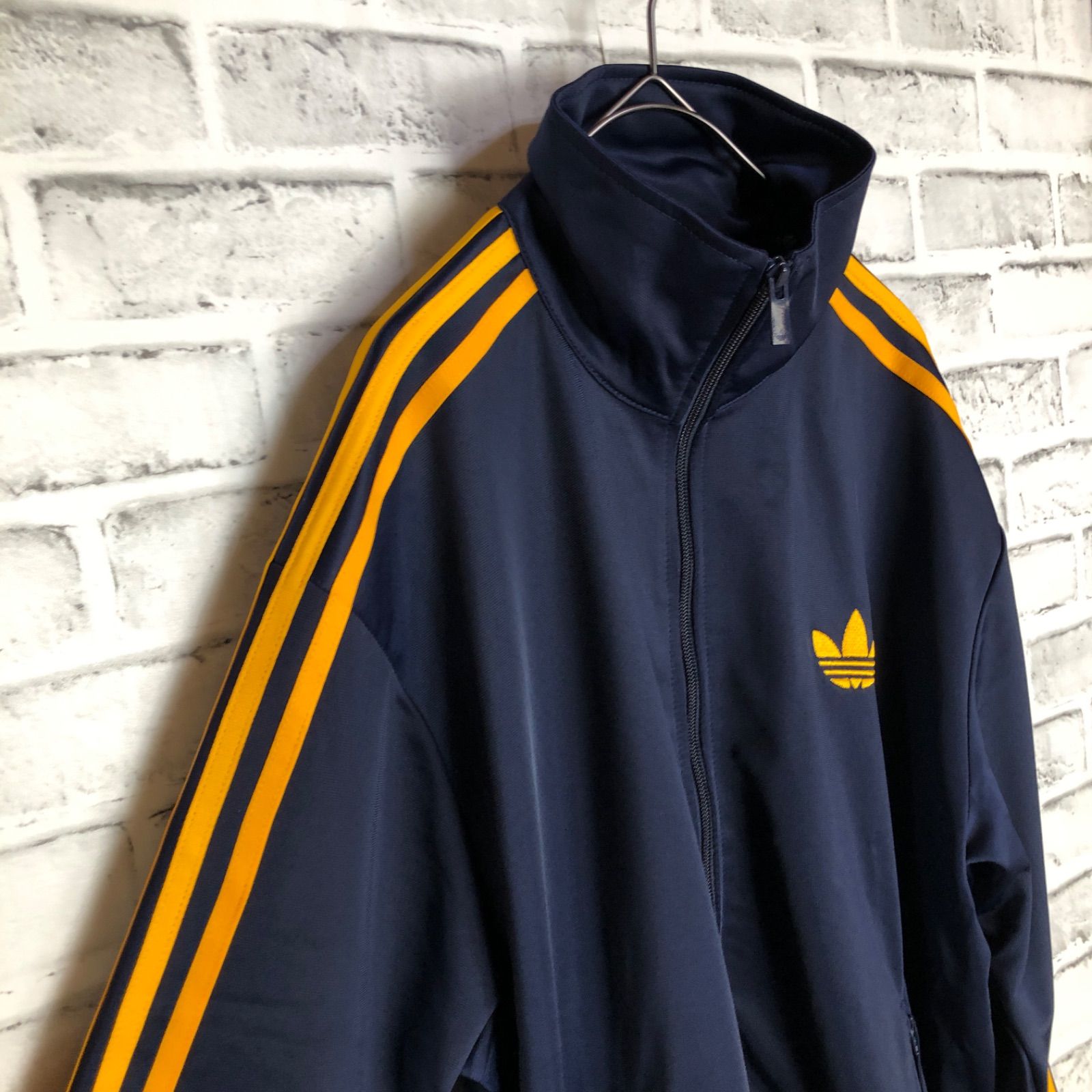新品レディースS⭐️adidas トラックジャケット 刺繍トレ
