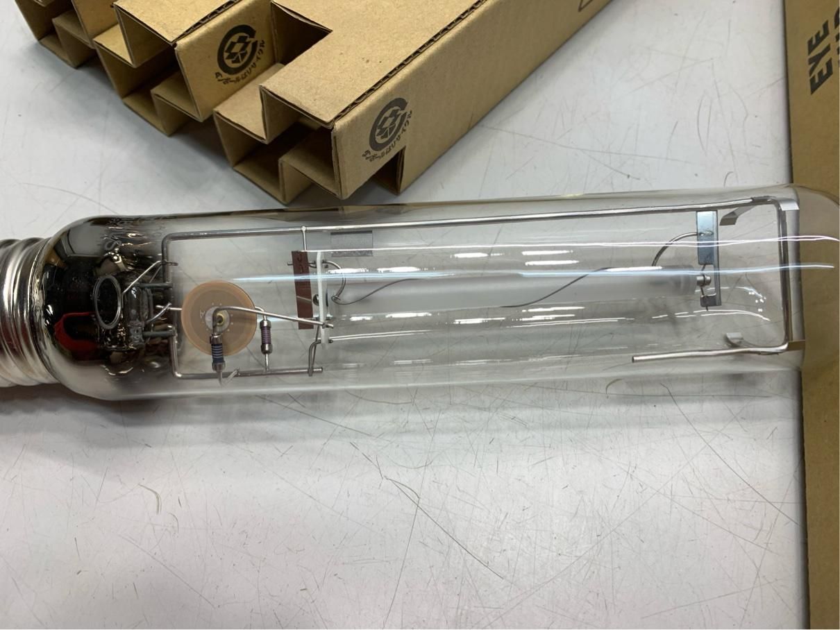 岩崎電気高圧ナトリウムランプ180W1個220W2個セット新品未使用品最終値下げ 楽天市場】岩崎 HIDランプ（高輝度放電灯） 高圧ナトリウム灯