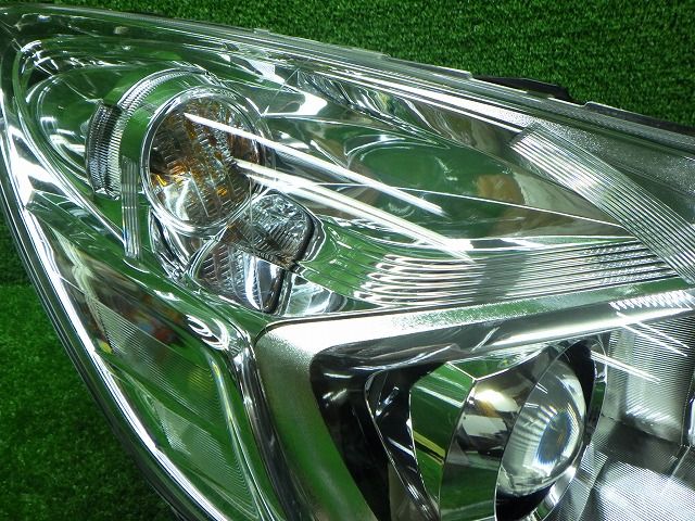 スバル BR/BM レガシィ ヘッドライト 左右 HID 高品質 100-20061 4J