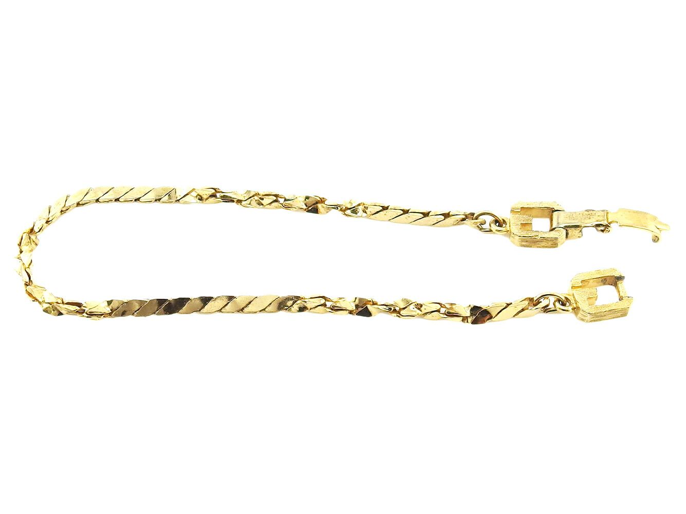 ジバンシィ GIVENCHY