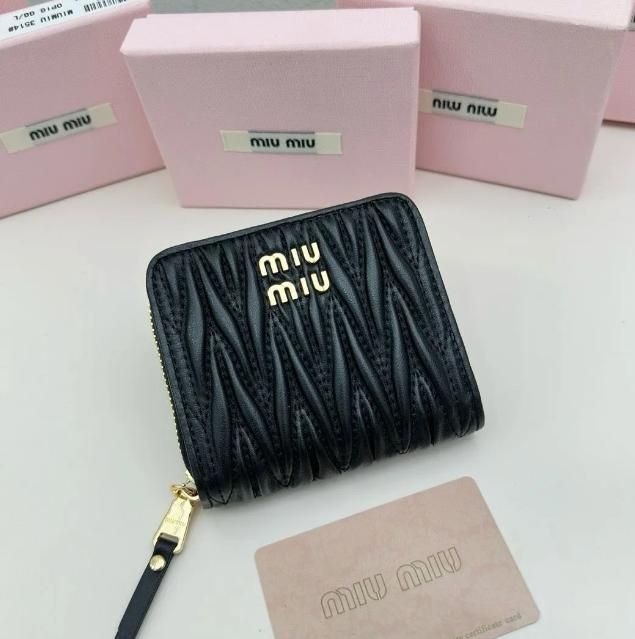 新品✨ MIU MIU ミュウミュウ 小銭入れ コインケース マテラッセ ミニ財布 ブラック レディース