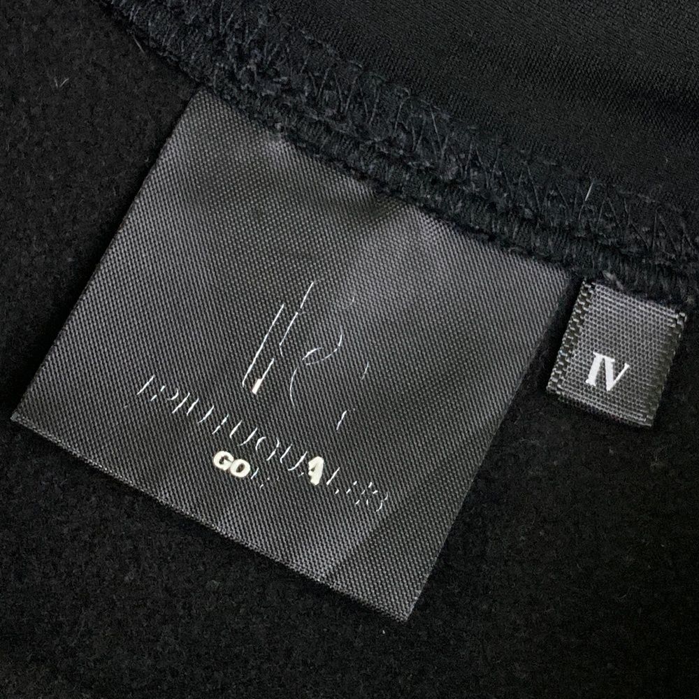 サイズ：4 1PIU1UGUALE3 GOLF GRT039 NYU035 裏起毛 ハイネック 切替 長袖Tシャツ  ブラック系 [240101494746] ゴルフウェア メンズ ストスト サイズ：4 1PIU1UGUALE3 GOLF GRT039 NYU035 裏起毛 ハイネック