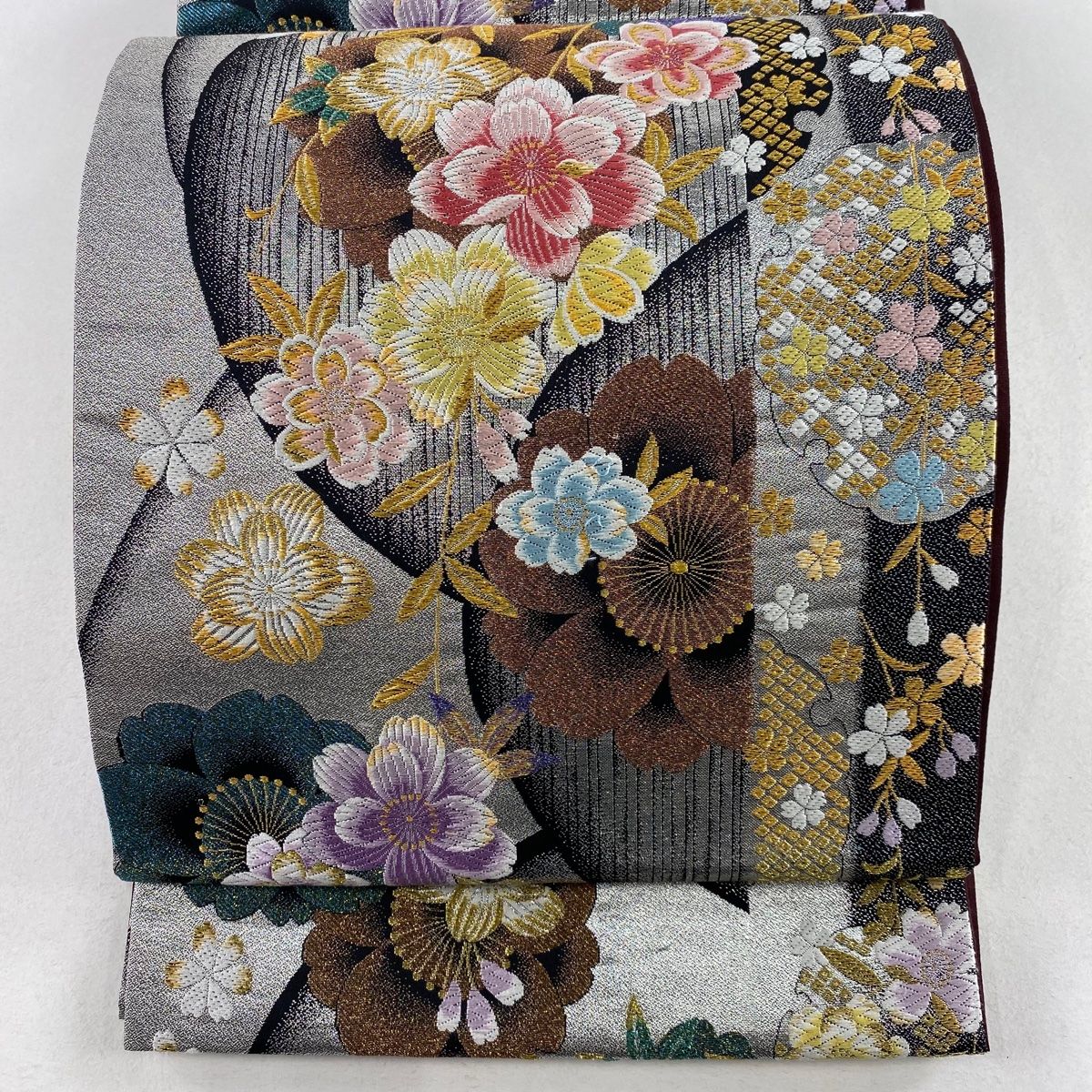 正絹 中国刺繍 白地 パステルカラー 袋帯 ガード加工済 極美品 正絹 中国刺繍 白地 パステルカラー 袋帯 ガード加工済 極美品