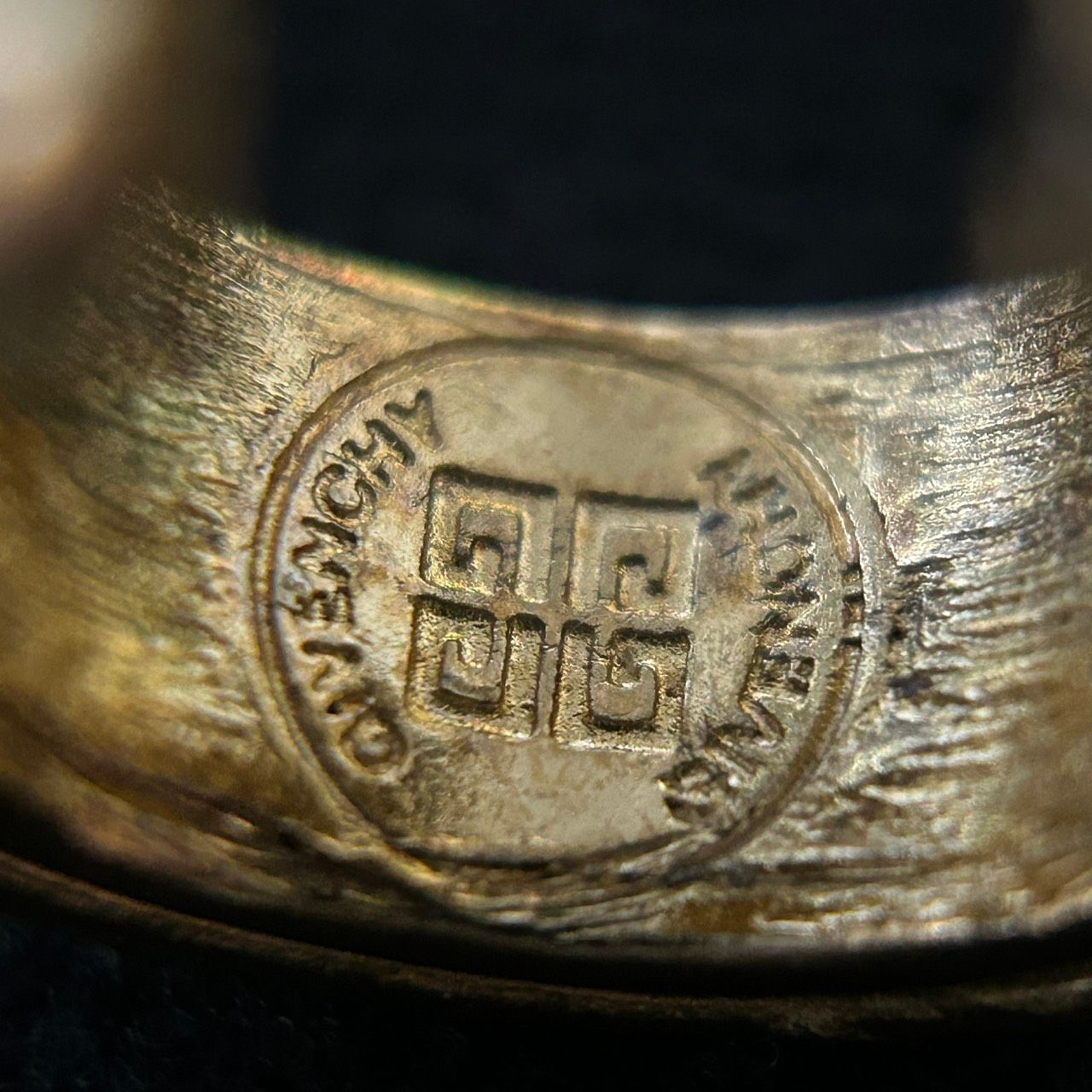 GIVENCHY ジバンシー ヴィンテージ フープピアス ゴールド