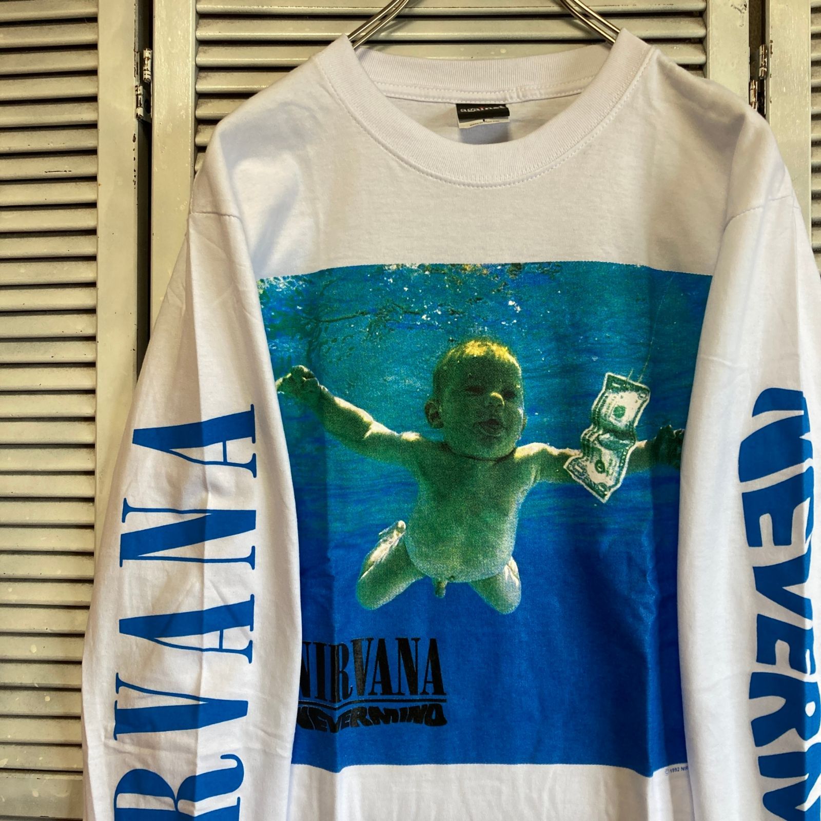 ◉ ニルバーナ NIRVANA カートコバーン 赤ちゃん ネバーマインド 白