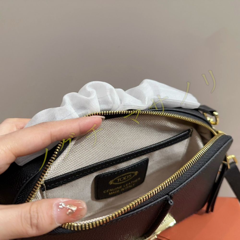 ✨未使用展示品✨LOEWE コインケース小銭入れアナグラムアマソナ