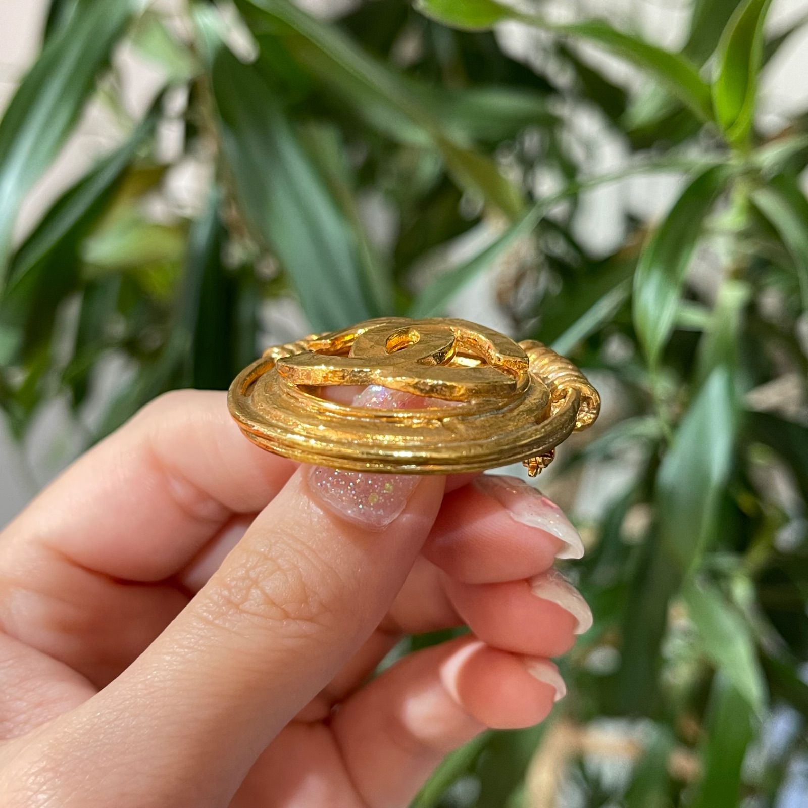 美品CHANEL シャネルココマークブローチゴールド94P