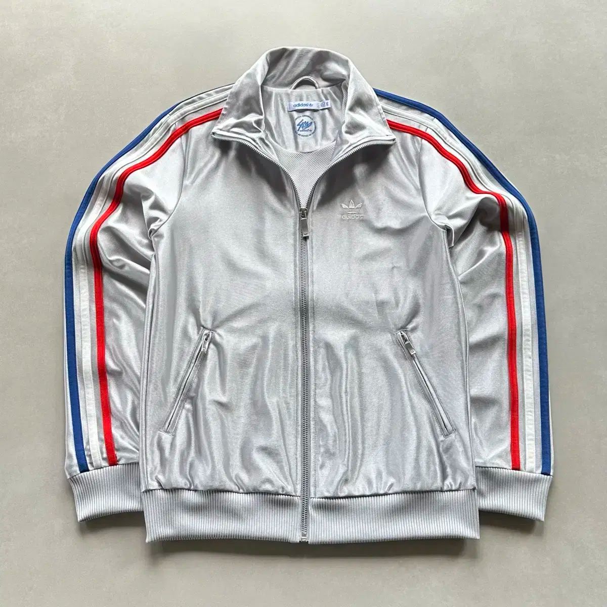 M adidas(アディダス) 40 周年 オリンピック シルバー トラック 