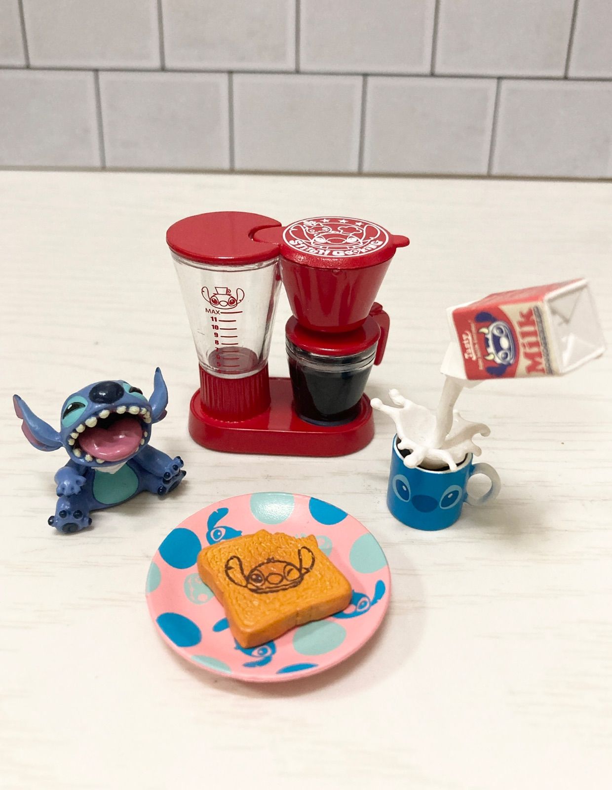 Disney/ディズニー・Re-MeNT/リーメント・食玩・Figure