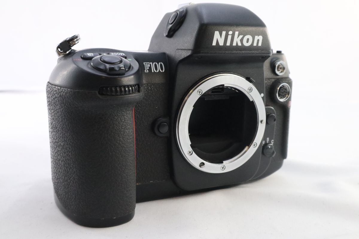 ☢ Nikon