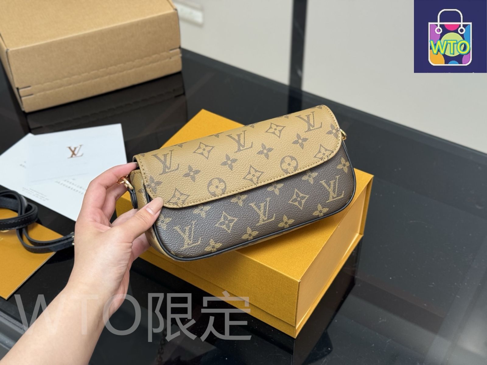 楽天市場】ジバンシー 三つ折りの通販 【極美品✨】ジバンシー 付属品