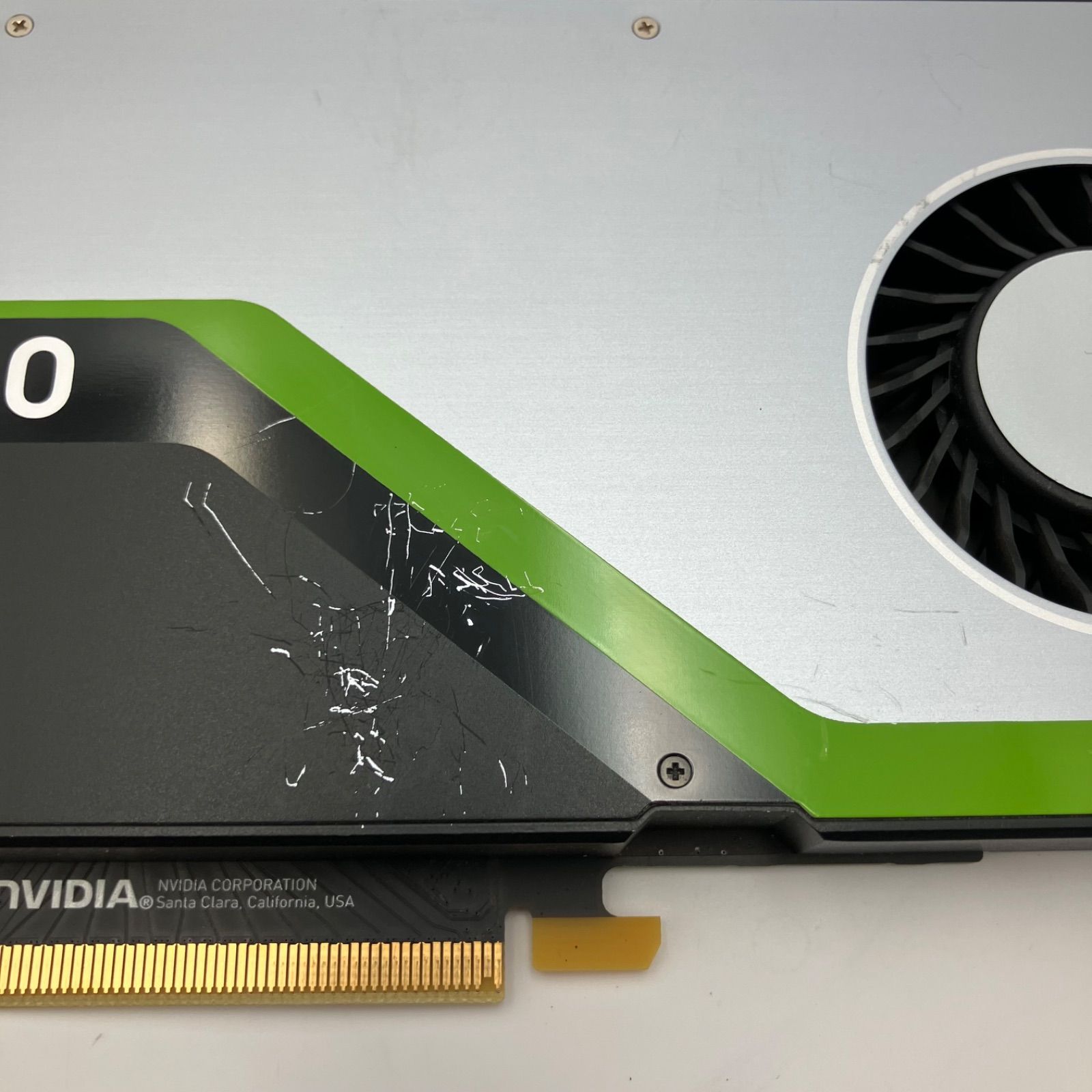 Nvidia Quadro RTX 4000 動作確認済み NVIDIA Quadro RTX 4000 Review