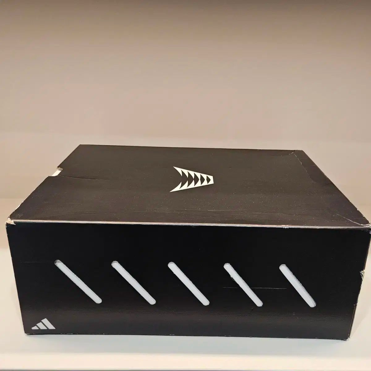 adidas アディダス バスケットシューズ ae1 285