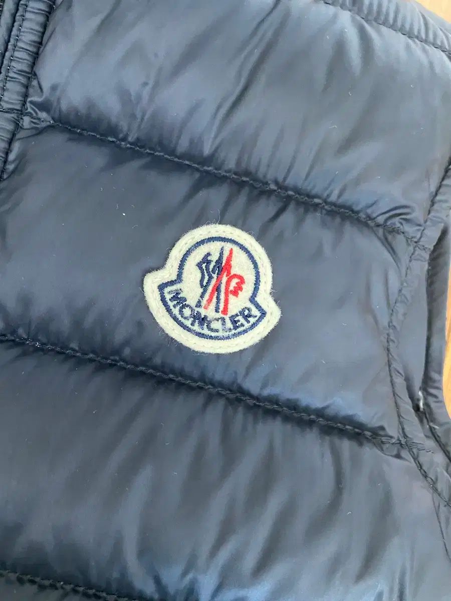 MONCLER モンクレール