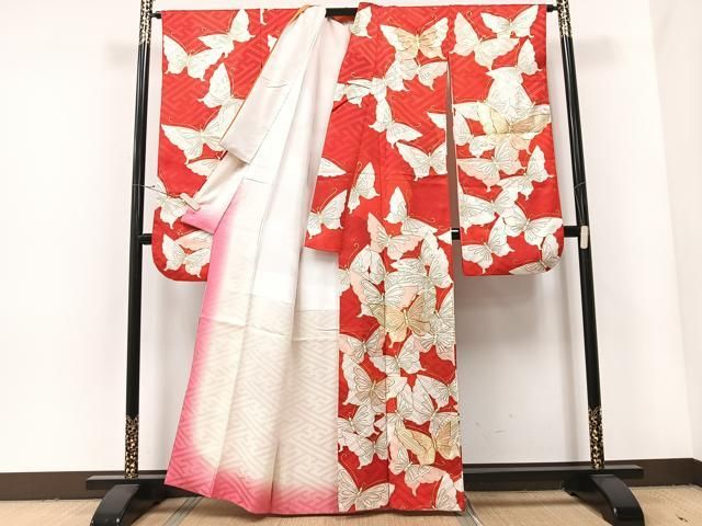 格安　展示品　ワンランク上の正絹振袖6点セット　金彩　刺繍 最高級古典柄振袖 関芳/最高級金駒金彩刺繍友禅 白/金 サクラ柄