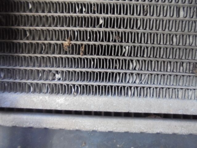 4FN5533 AK1 トヨタ ノア ZRR80G ZRR85G 前期型 X ディライトプラス フロントコアサポートカット ラジエーター 電動ファン付