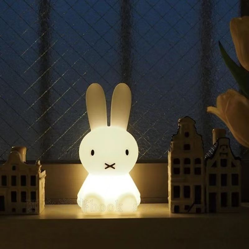 大人気 うさぎライト ほんわか 癒し インテリア ミッフィー ライト 50z