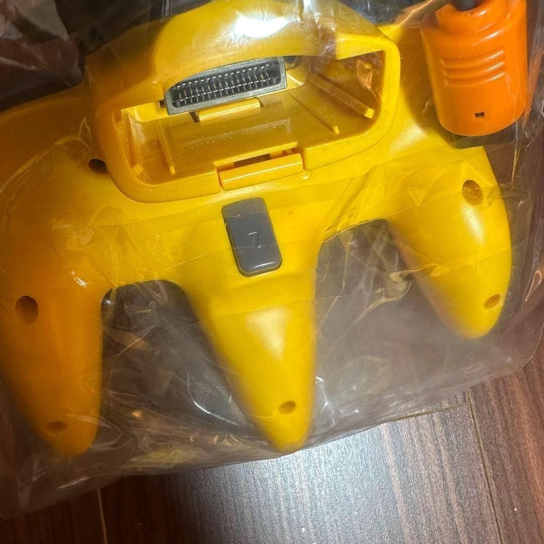 ピカチュウ ブルー-イエロー