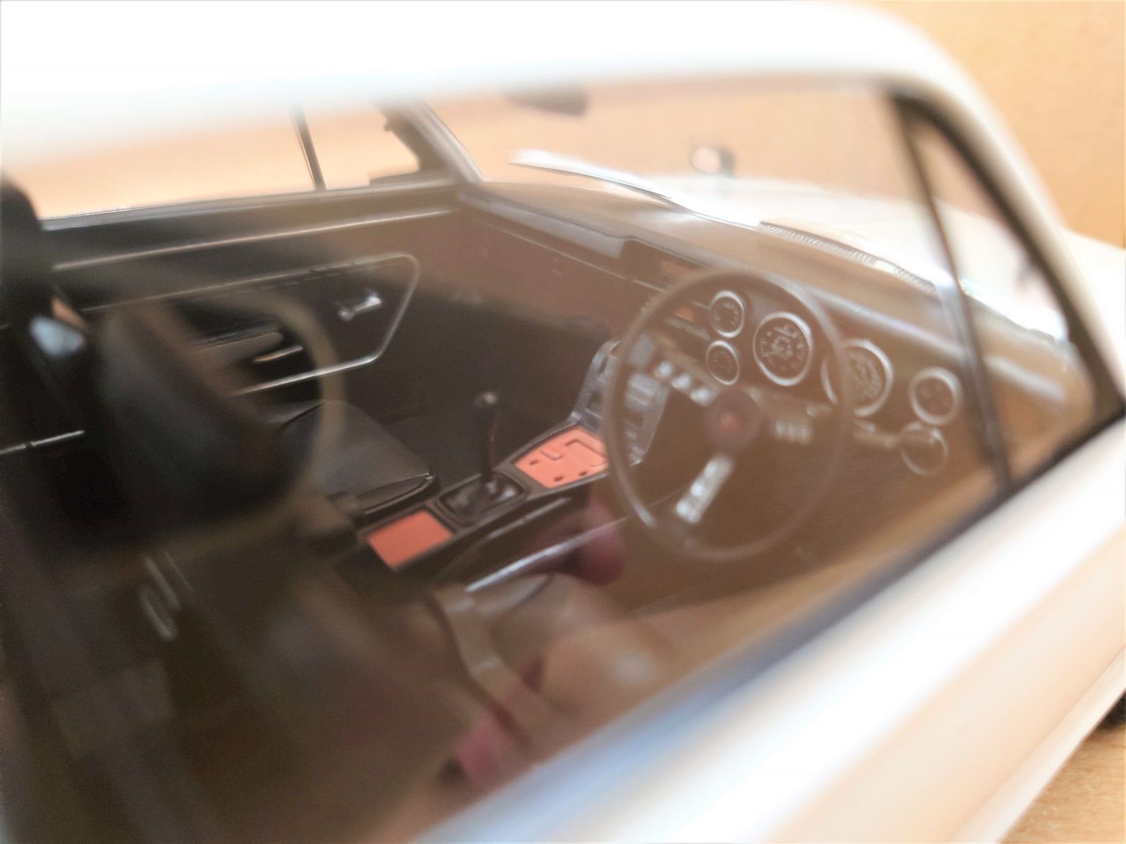 1/18 日産GT-R ハコスカ ホワイト スカイライン2000GT-R 日産オンラインショップ：NISSAN collection Model Car