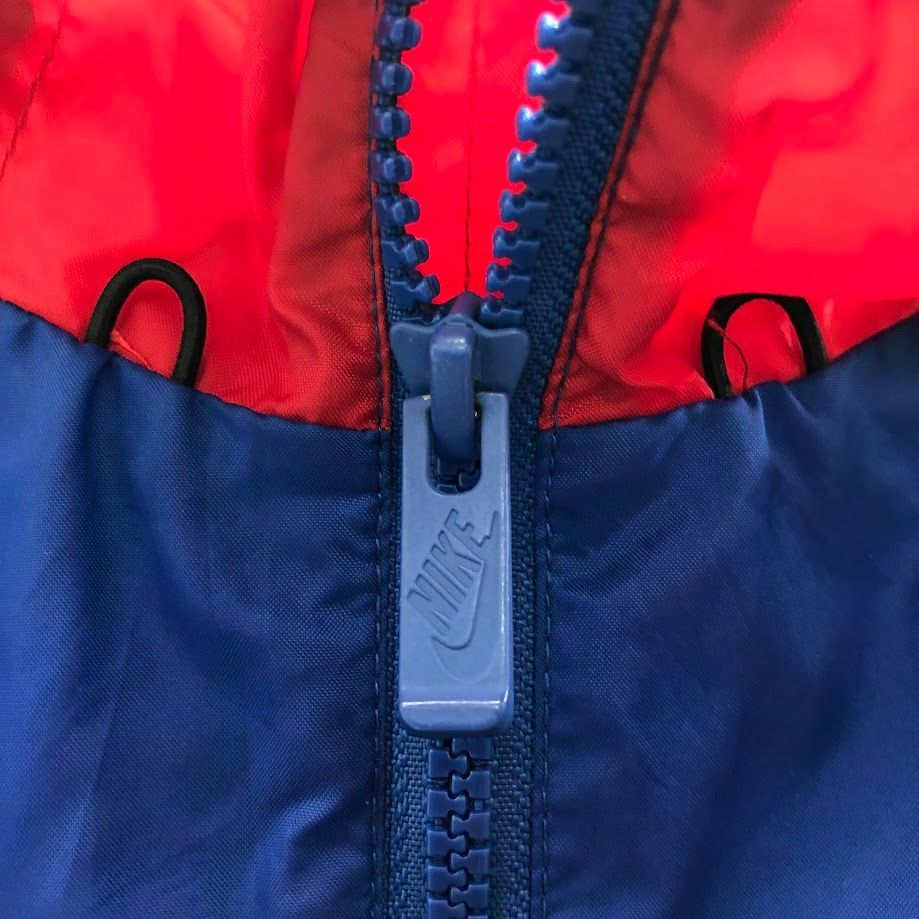 美品✨ NIKE ナイキ ナイロンジャケット フーディー L トリコロール 美品✨ NIKE ナイキ ナイロンジャケット フーディー L