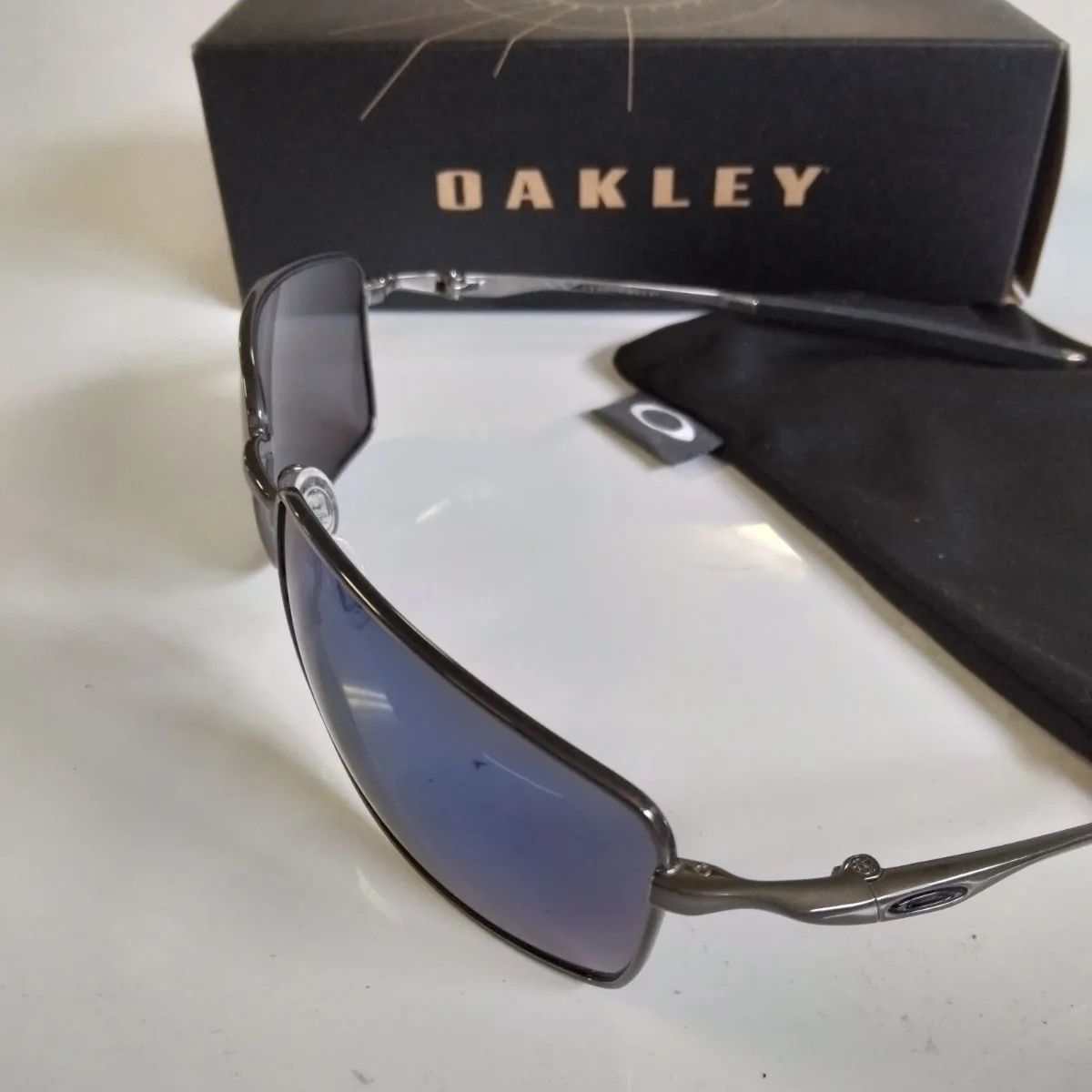 新品・未使用】Oakley オークリー サングラス Square Wire