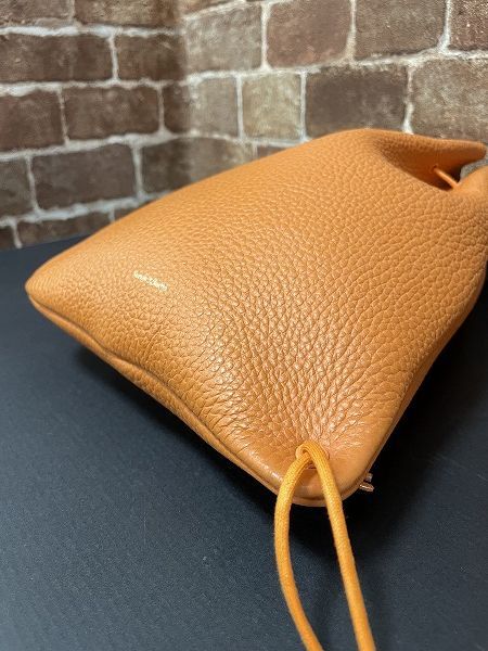 Hender Scheme 黒 スエード 巾着バッグ アクセサリー感覚で持つHender