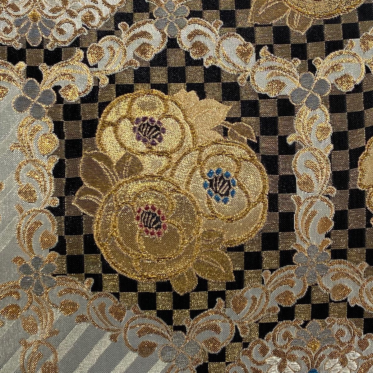 袋帯 秀品 花蝶 華文 金糸 箔 銀色 六通 正絹