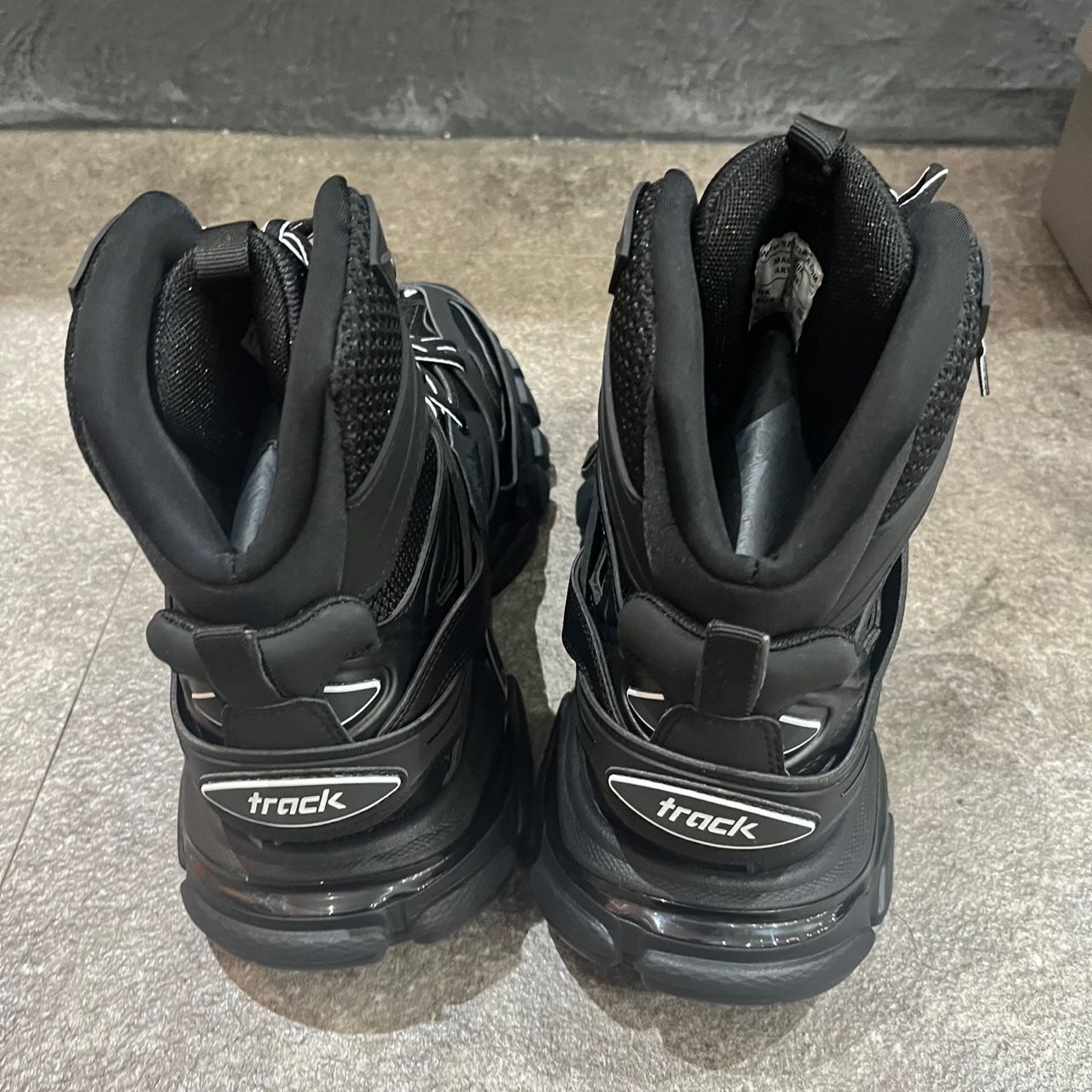 新品 BALENCIAGA TRACK HIKE FADED 654867 トラックハイク