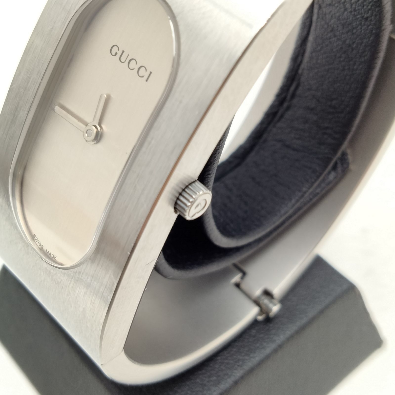 バングルウォッチ