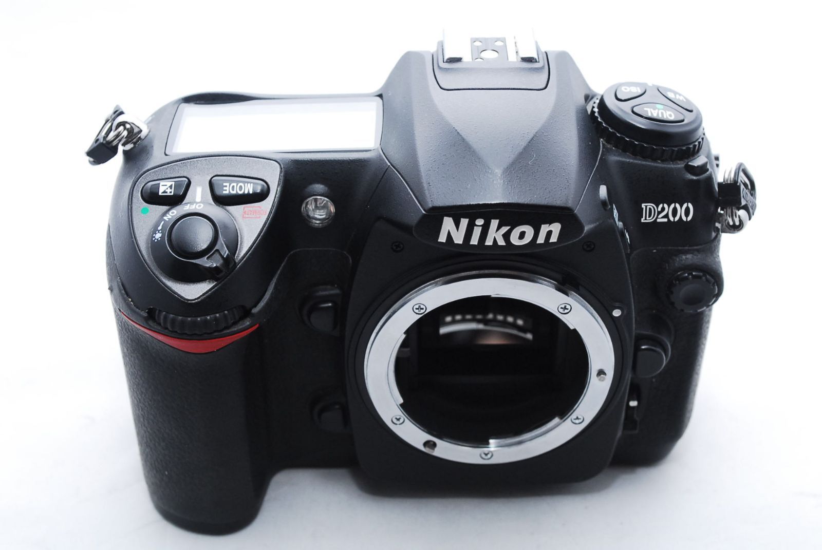 売切り特価 【美品】ニコン Nikon D200 ボディ《ショット数4632回