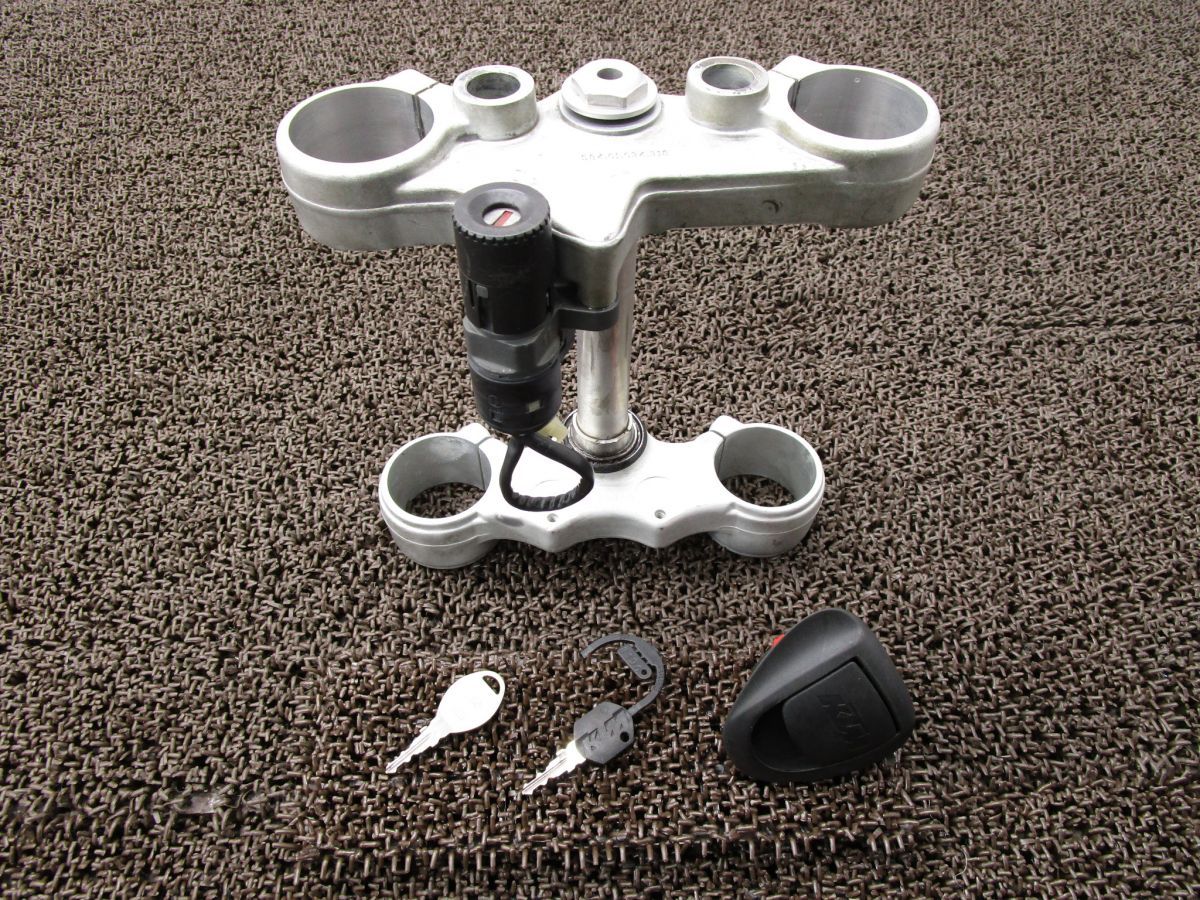 KTM 640LC4 アドベンチャー 倒立 トップブリッジ ステム ▲A7167 メインキーセット VBKGSN KTM 584 キャブ車 動画有 ADV ADVENTURE