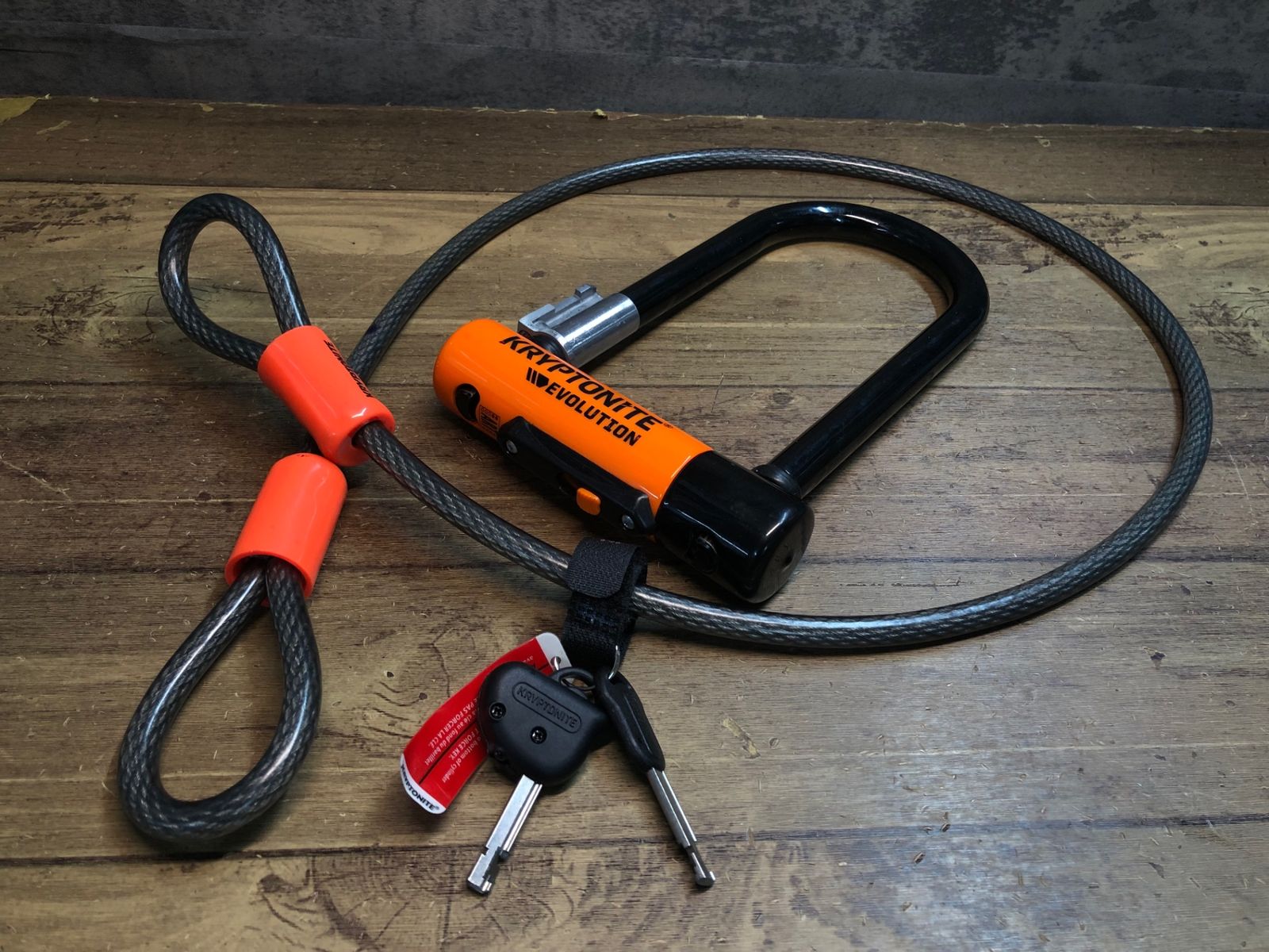 ★KRYPTONITE Evolution Mini-6 &フレックスケーブル Amazon.co.jp: (クリプトナイト) Kryptonite 自転車用U字ロック